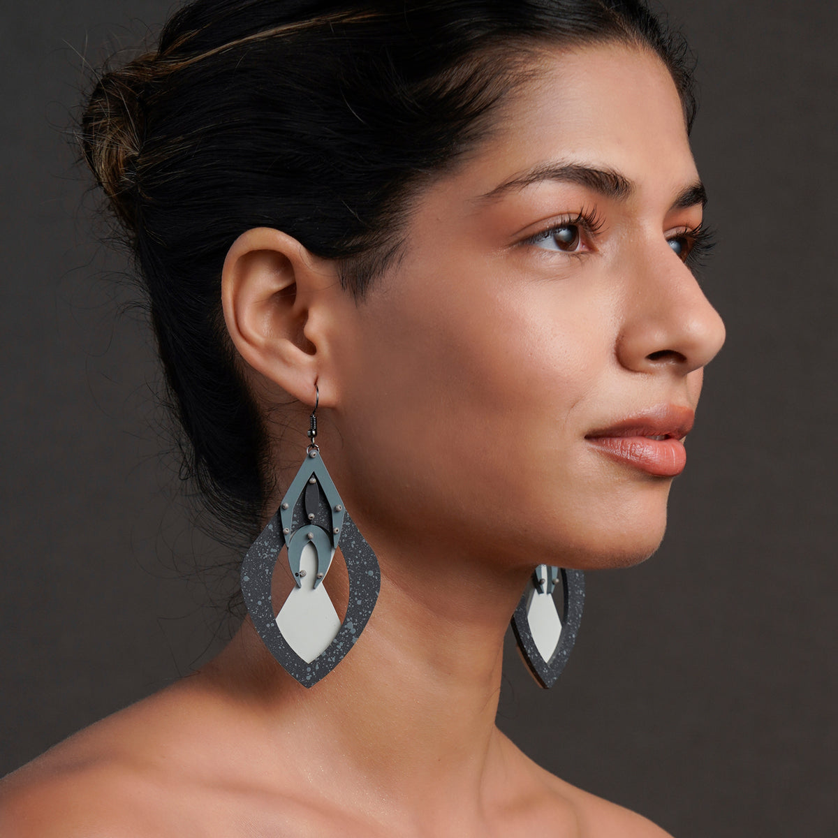 TULIP EARRING