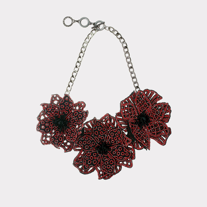 AMANDA NECKLACE