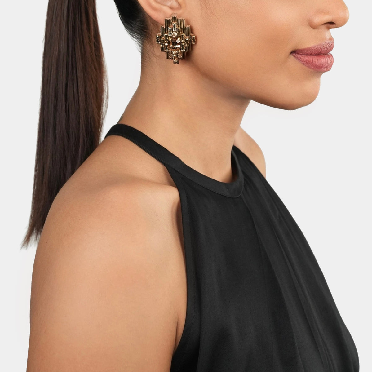 THE NARGIS EAR STUDS