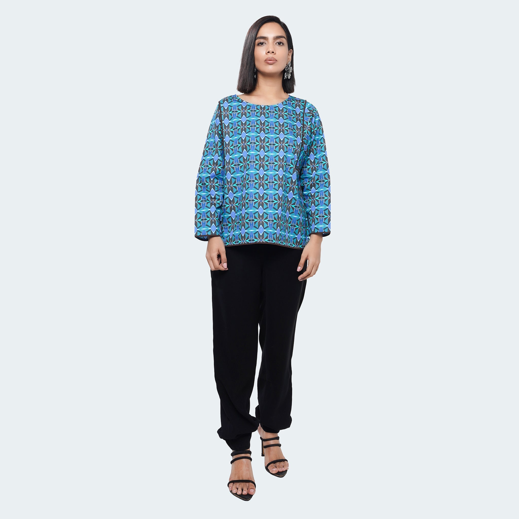 ada-box-sleeves-top-blue-geo-print-front-1.jpg