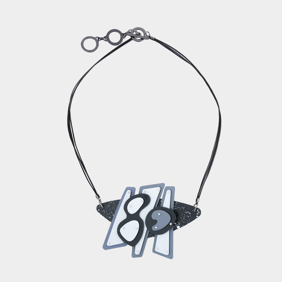 STRATE HASHTAG PENDANT